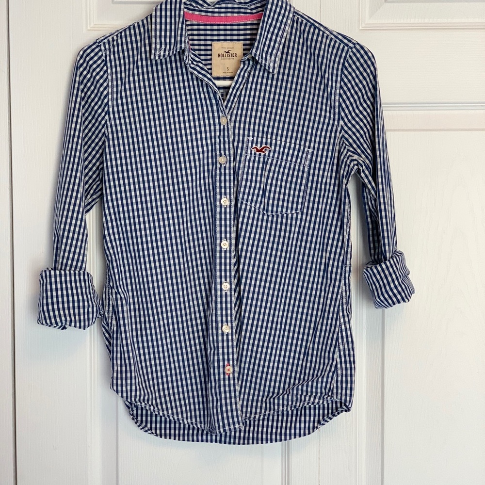 Hollister Long Sleeve Button Up Shirt.